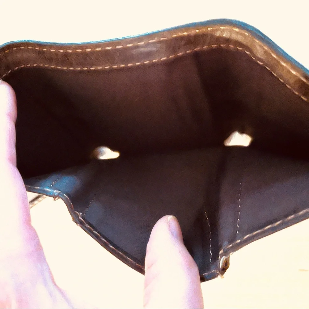 Fossil Classic Brown Leather Wallet, L 4” x H 3.5”